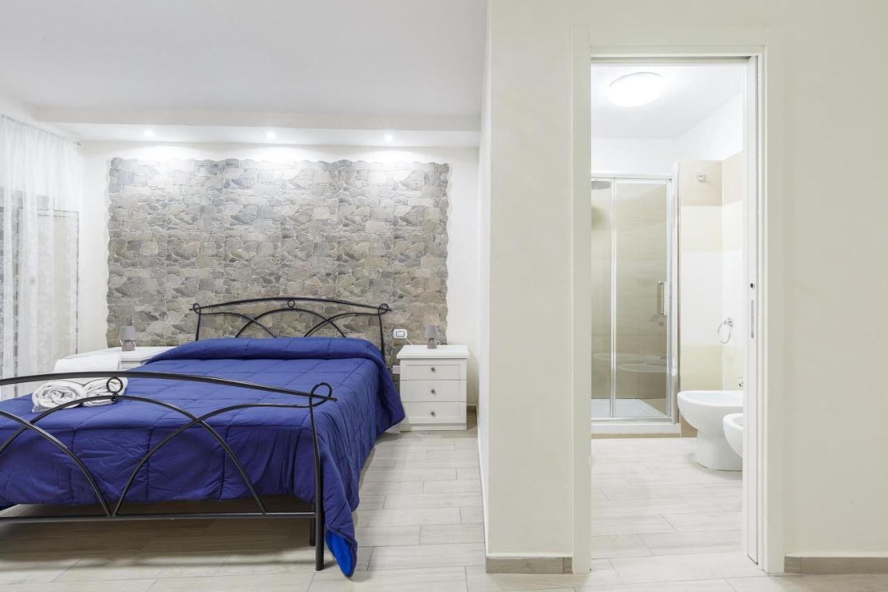 Apartment Nilo 1 - Shelter In The Center By Napoliapartments