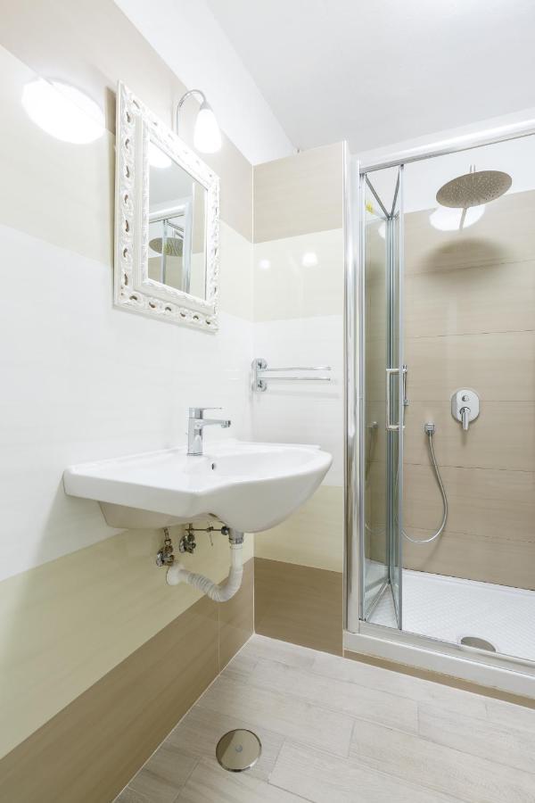 Nilo 1 - Shelter In The Center By Napoliapartments * Naples