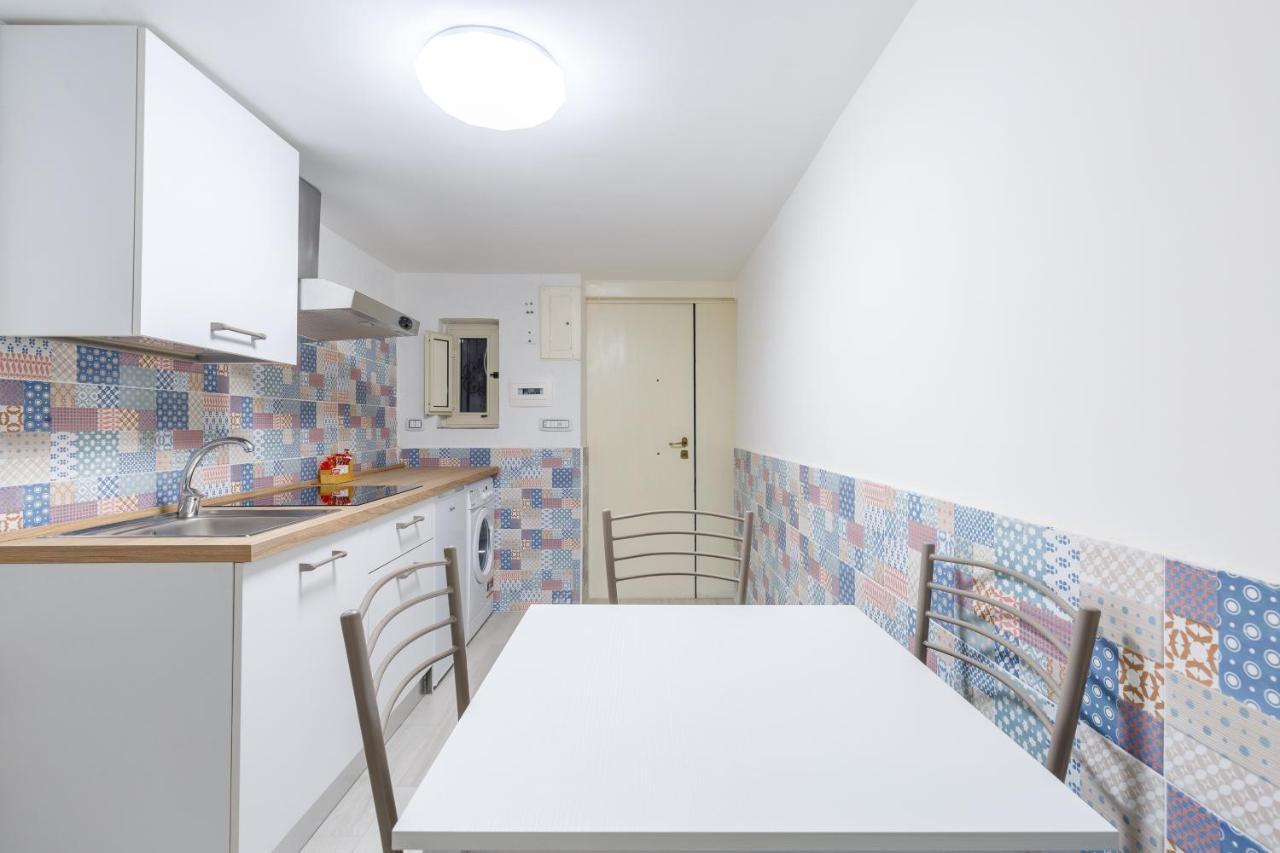 Apartment Nilo 1 - Shelter In The Center By Napoliapartments *
